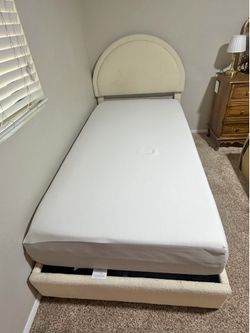 Twin bed