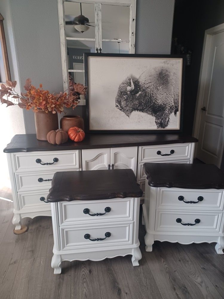 large and heavy bedroom set 3 pieces