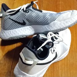 Nike Men's Size 9 Paul George 4 Shoes Running Workout Basketball