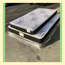 Twin size mattress / Colchon
