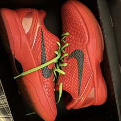 Kobe 6 Reverse Grinches - Size 9