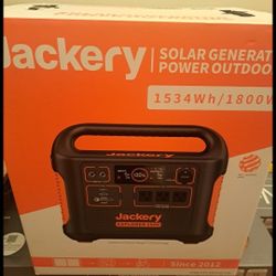 Jackery Solar Generator..........( NEW)