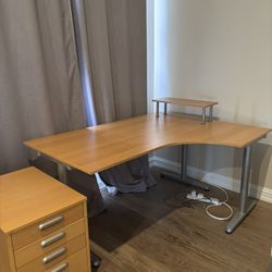 IKEA L-shape Desk 31.5”x63”x47” Only - Great Shape 