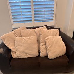 Free-Comfortable Love Seat 