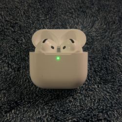AirPods 4 Great Condition (No Box)