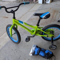 Kid's Bike With Training Wheels - Boys