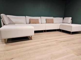 Customizable 6-Piece Modular Couch – Bronze Legs