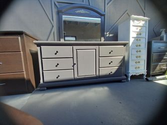 Gray DRESSER / Mirror