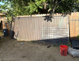 Gate door