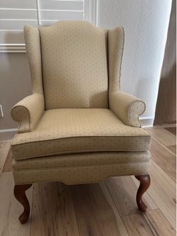 Vintage Cream chair