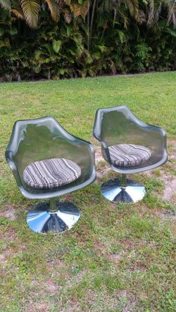 Modern Plastic Chairs With Chrome Base (Pair)