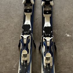Volkl Estrella Women’s Skis 144 cm w/fully adjustable Marker Bindings