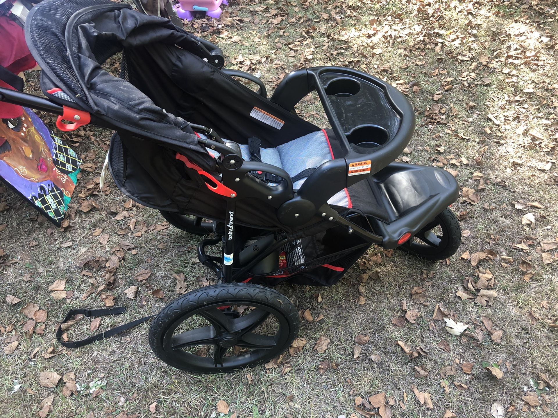 Baby trend jogging stroller.