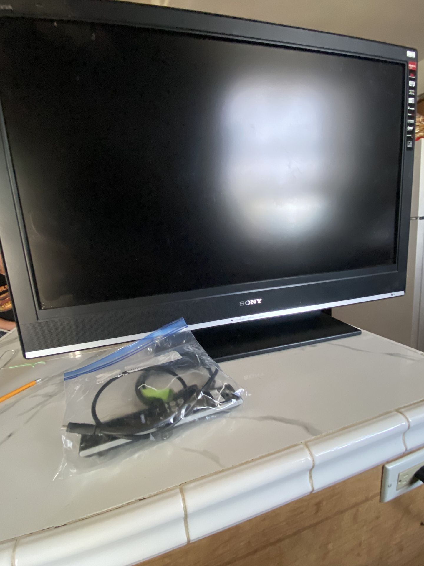 Sony Bravia Tv Used But Still Good Condition Come With Controller And Tv Stand
