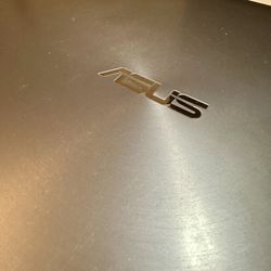 ASUS ZenBook Pro Laptop UX501VW