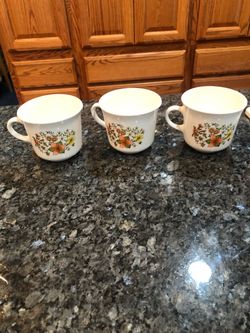 Corelle Pattern Indian Summer Open Lot of 3 coffee cups. Size 3 inches Tall . Preowned Good Condition. Smoke free home.