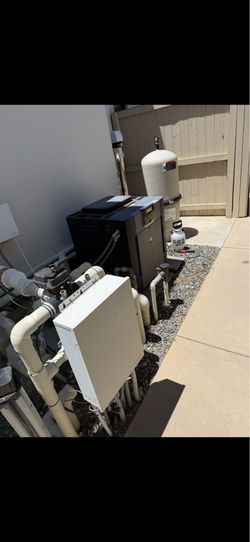 Almost new heater, pump, cartridge filter