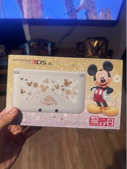 Nintendo 3DS XL Mickey Mouse Disney Edition Brand New Magical World