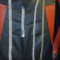 chains 