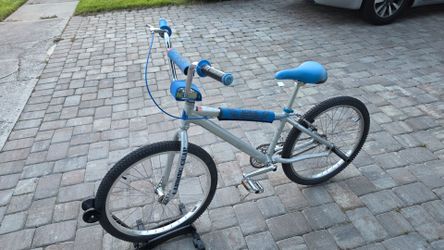 SE  SO CAL FLY Landing Gear BMX Bike Silver and Blue