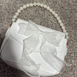 White Bridal purse 