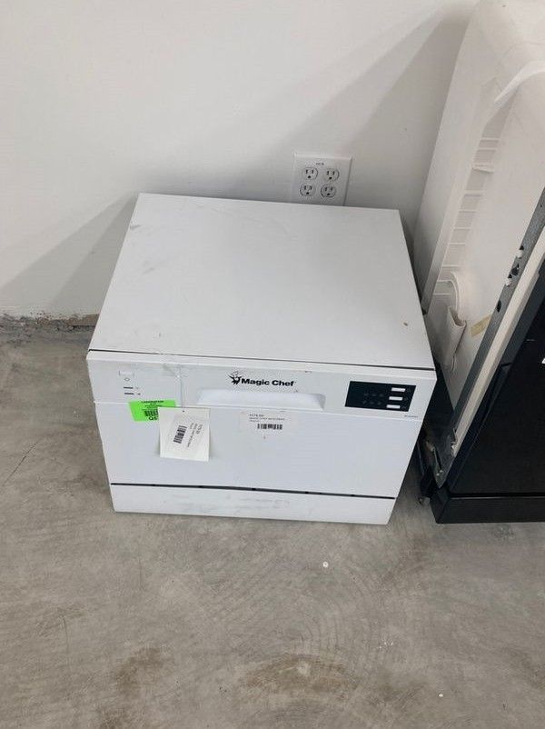 Magic Chef 💦🧼 DISHWASHER 💦🧼 MCSCD6W5