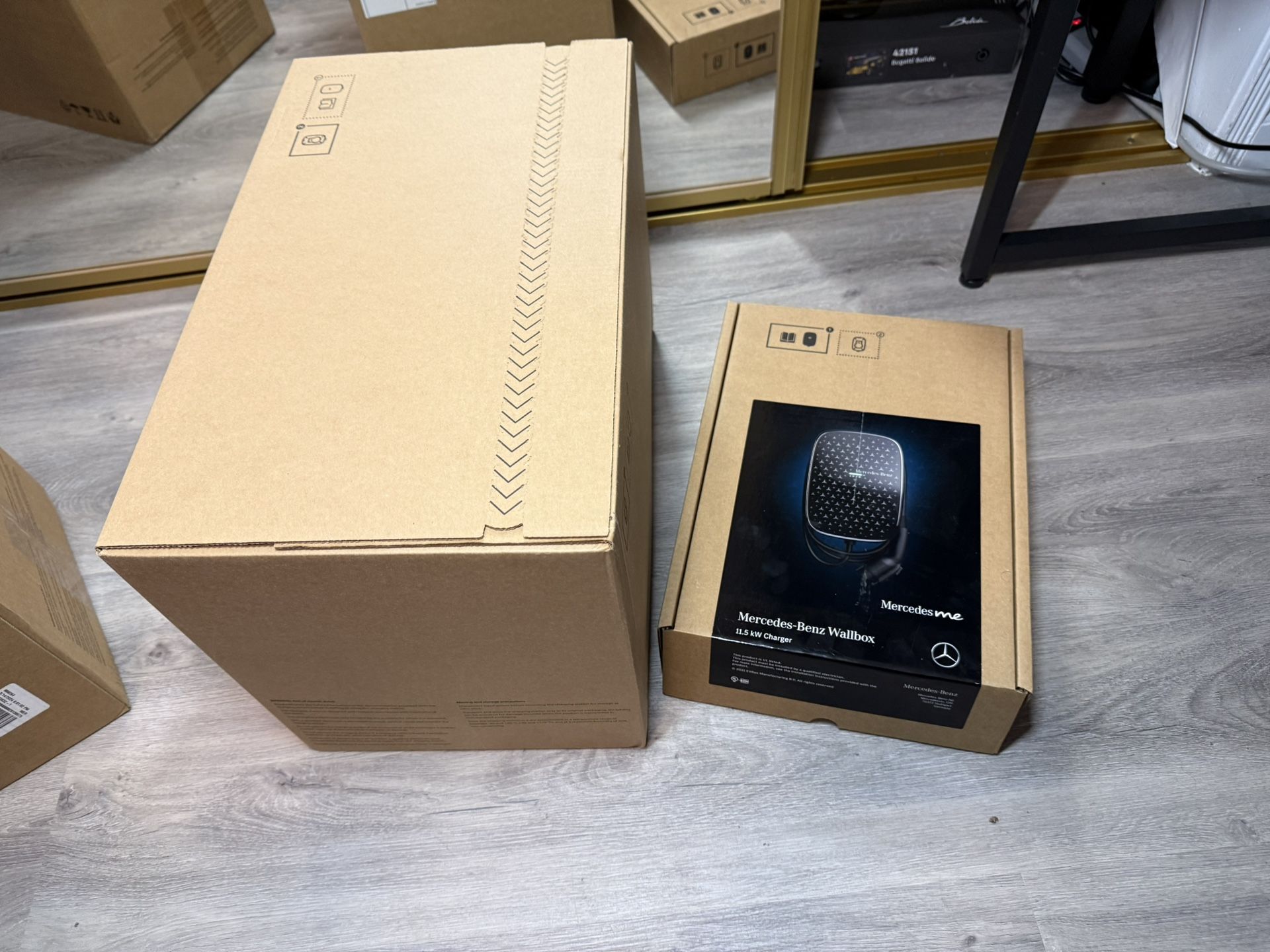 NEW Mercedes-Benz WallBox Home EV Car Charger Level 2 with Fixed Cable - 11.5 kW