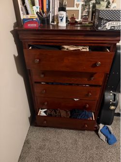 Dresser