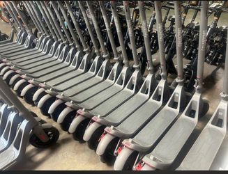 🔥 CLEARANCE SALE! Electric Scooter $180 – 15 MPH / 20–25 Miles – Patinete Eléctrico