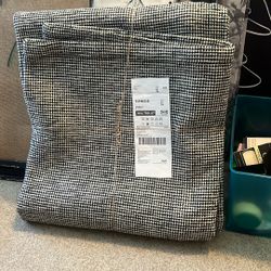 5’ X 7’ Rug