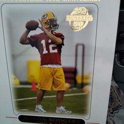 Aaron Rogers Topps Card