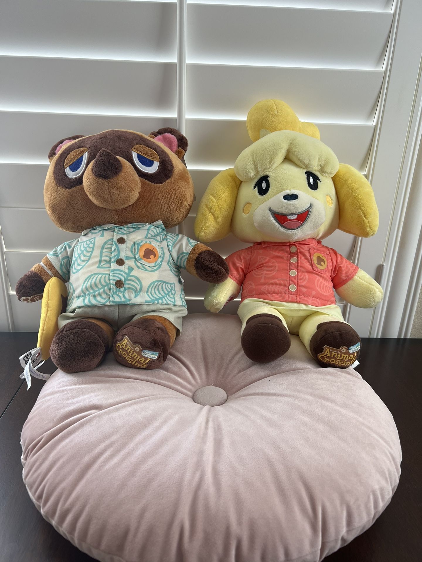 Build A Bear Animal Crossing New Horizons Isabelle & Tom Nook (NEW with Tags)