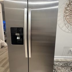 Whirlpool Refrigerator 