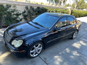 2007 Black Mercedes C230