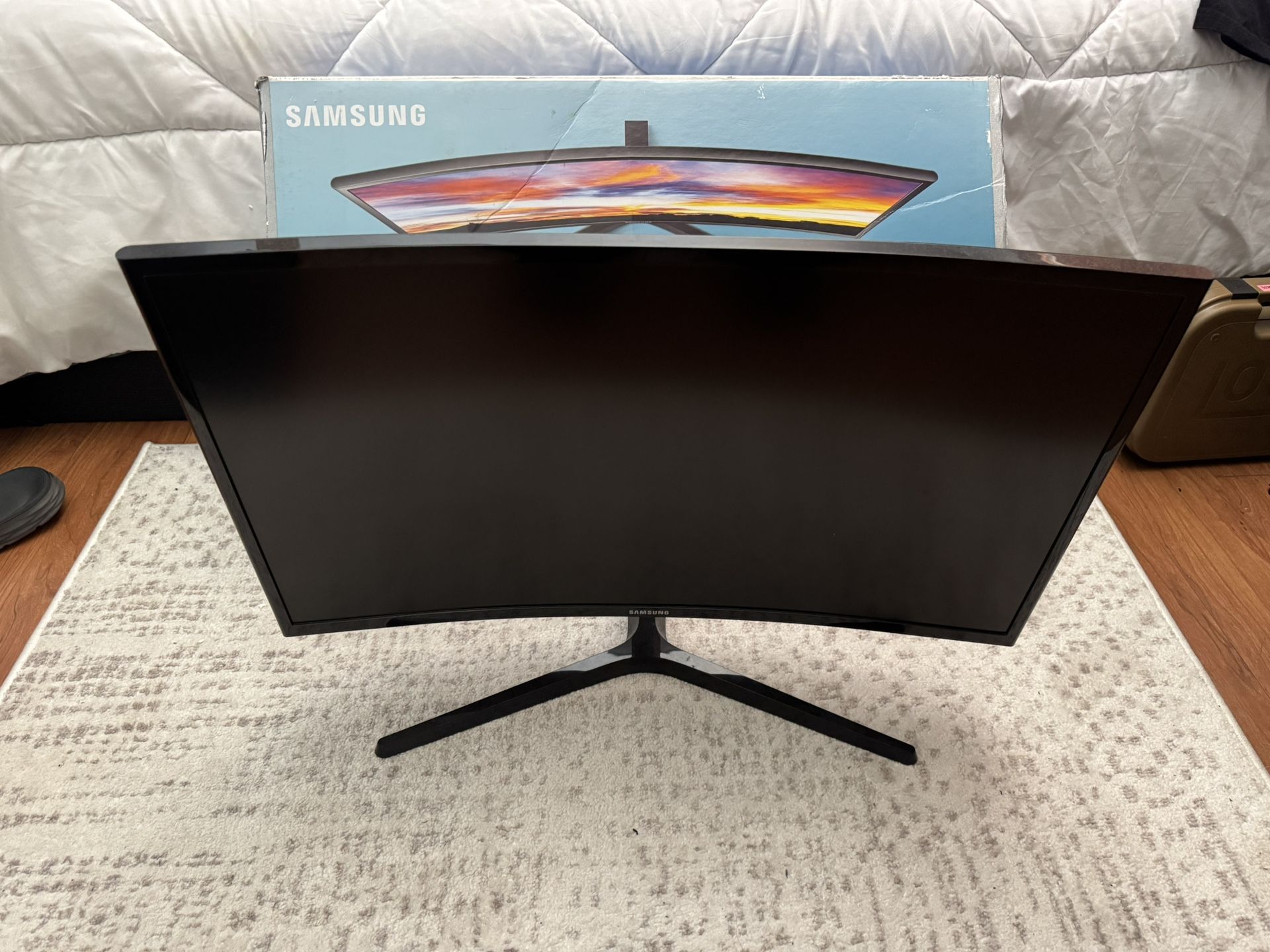 Samsung Curved Monitor