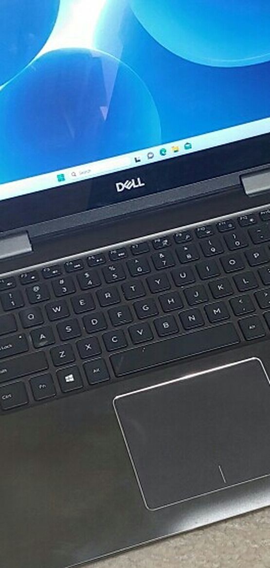 Dell Inspiron Touch Laptop 15" windows 11 Intel Core i7 16gb RAM 256ssd And Charger Working Great