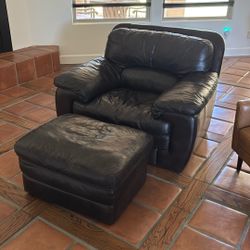 Leather Chair w/ Ottoman 