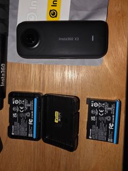Insta360 X3 Action Camera – Adventure  Kit in original box - Excellent condition