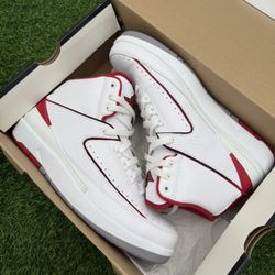 Jordan 2 “White Red” OG Size 8.5
