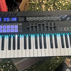 Novation 61SL MkIII Keyboard Controller  