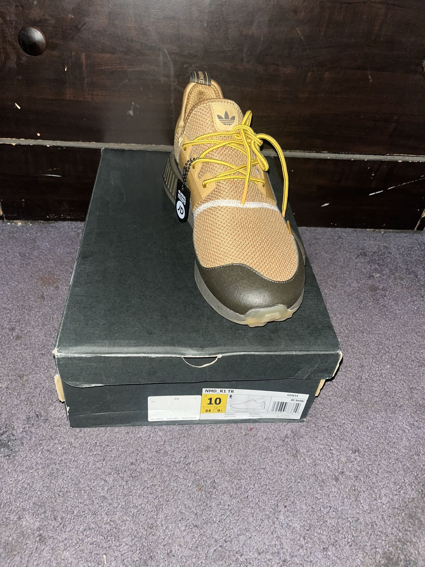 Like New Men’s Adidas Size 10