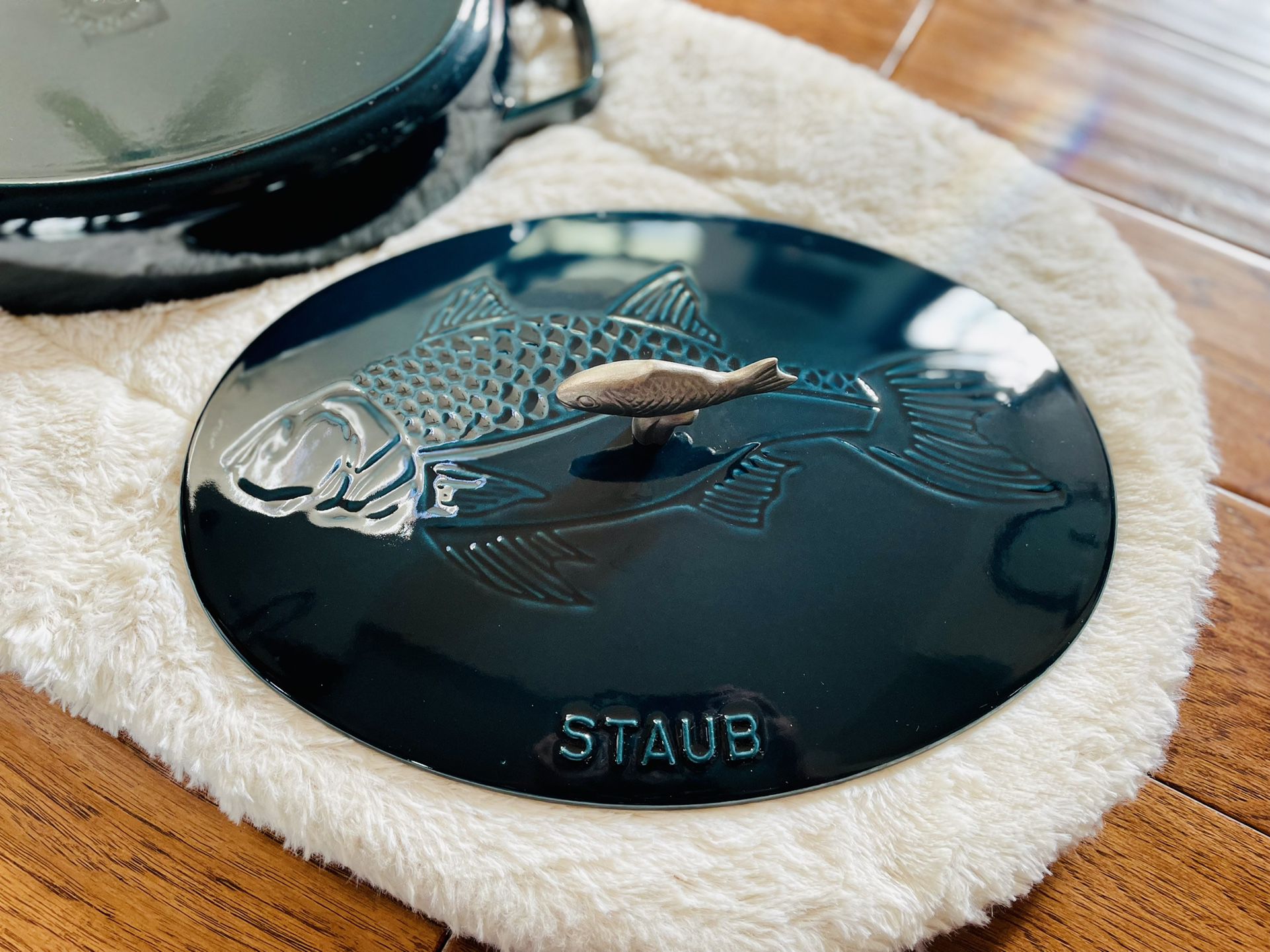Staub Cast-Iron Oval Gratin Dish with Sea Bass Embossed Lid