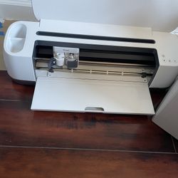 Cricut Like New 
