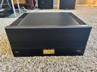 Adcom Gfa – 5802 Amplifier