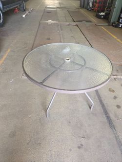 Round table