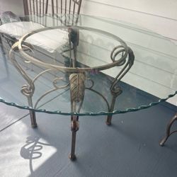 🍷 Elegant Glass Dining Table with 4 Chairs – For Sale! 🍷