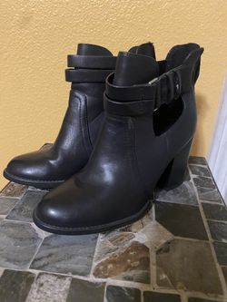 Lindas Botas  Cortas Solo 1 Hora De Uso Size 5 1/2