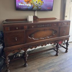 Vintage TV Dresser 