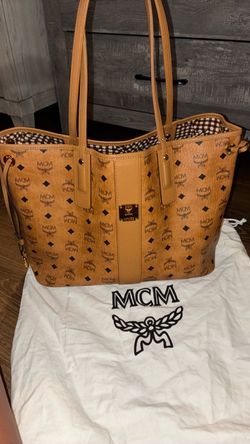 MCM REVERSIBLE LIZ SHOPPER