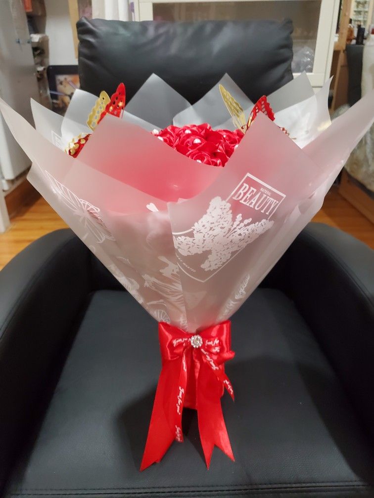 3 Dozen Ribbon Rose Bouquet